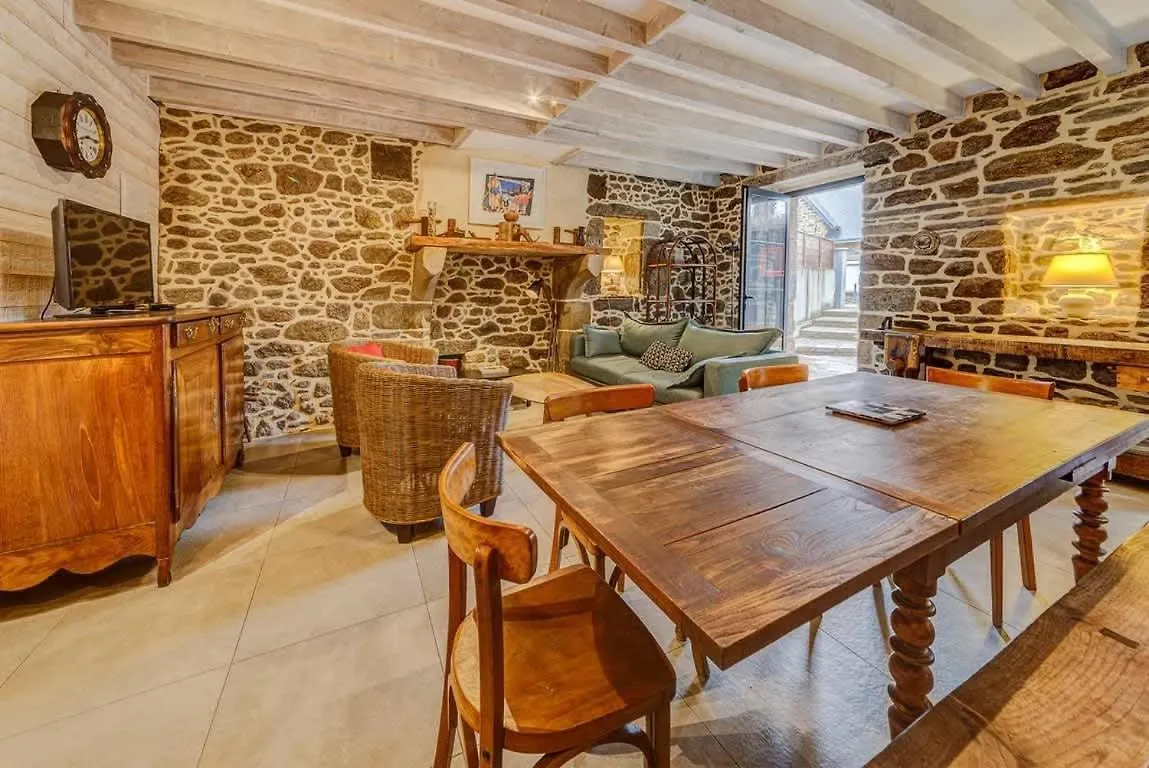 Minihic - Belle Maison 3 Chambres- Proche Mer Saint-Malo